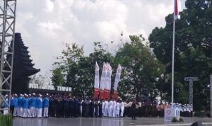 Pemprov Jatim Gelar Upacara Bendera Hari Sumpah Pemuda 2025, Gubernur Khofifah Ajak Pemuda Jatim Terus Bergerak dan Bersatu Wujudkan Indonesia Tangguh Pemprov Jatim Gelar Upacara Bendera Hari Sumpah Pemuda 2025, Gubernur Khofifah Ajak Pemuda Jatim Terus Bergerak dan Bersatu Wujudkan Indonesia Tangguh