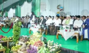 Pemprov Jatim Gelar Apel Peringatan Hari Santri 2025 di Ponpes An-Nur II Bululawang, Malang
